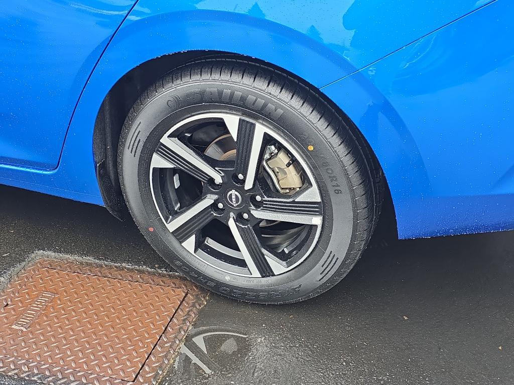 used 2024 Nissan Sentra car, priced at $17,987