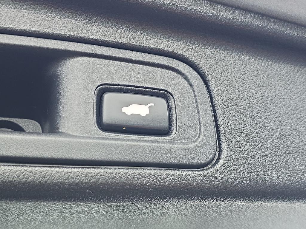 used 2018 Honda Pilot car, priced at $22,487