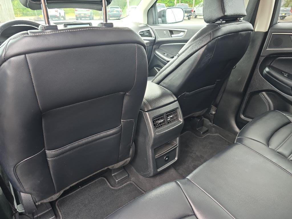 used 2024 Ford Edge car, priced at $25,987