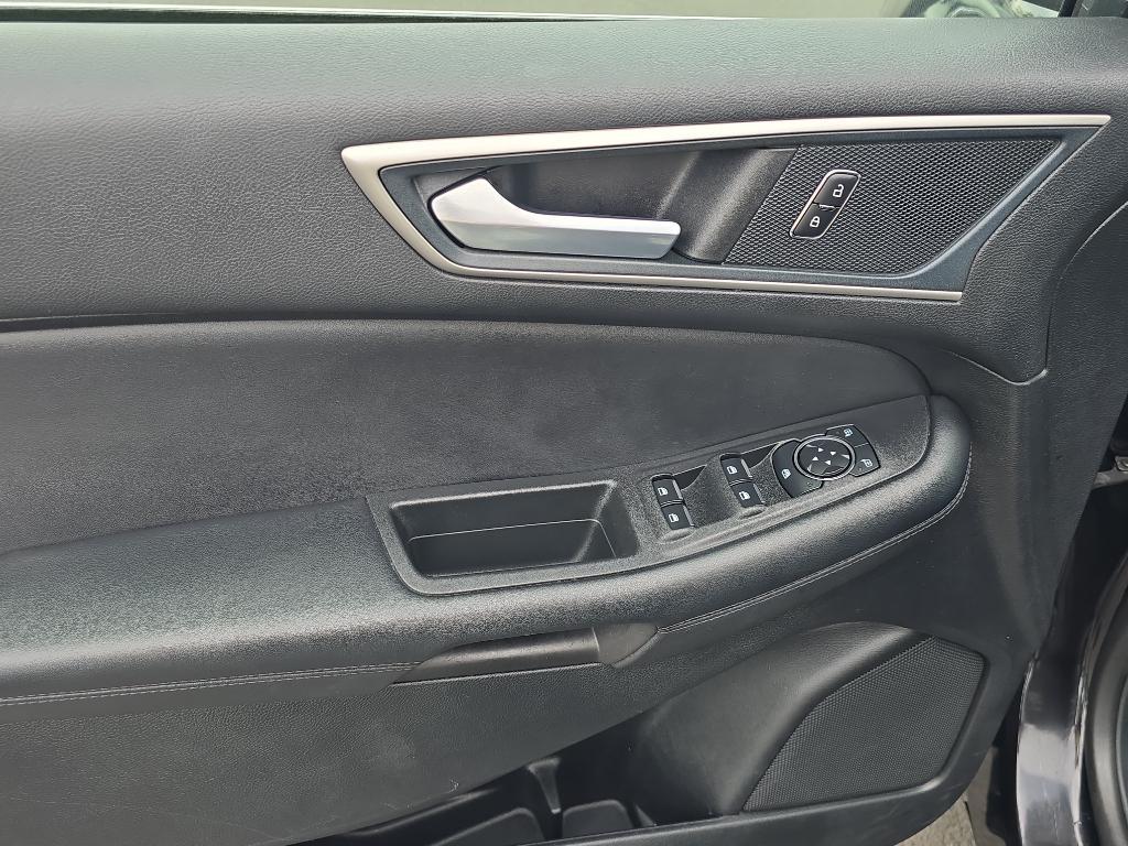 used 2024 Ford Edge car, priced at $25,987