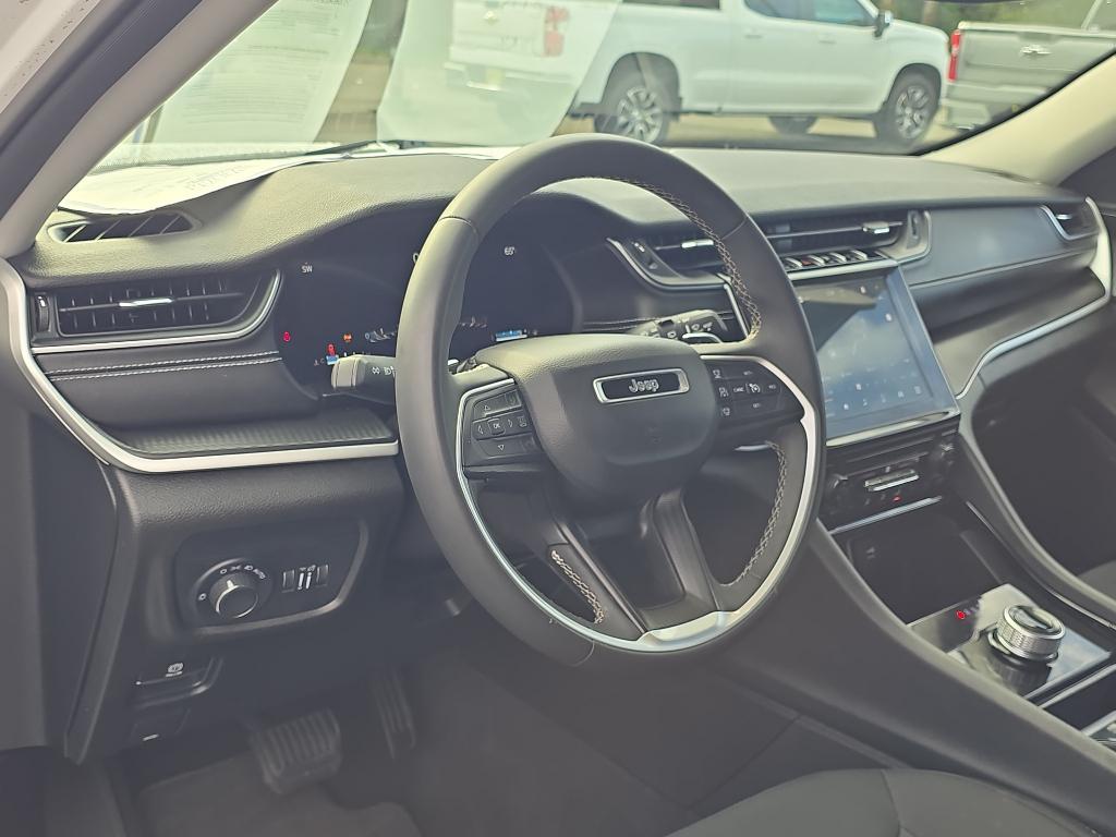 used 2023 Jeep Grand Cherokee car, priced at $22,987