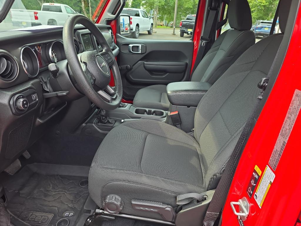 used 2023 Jeep Gladiator car, priced at $31,987