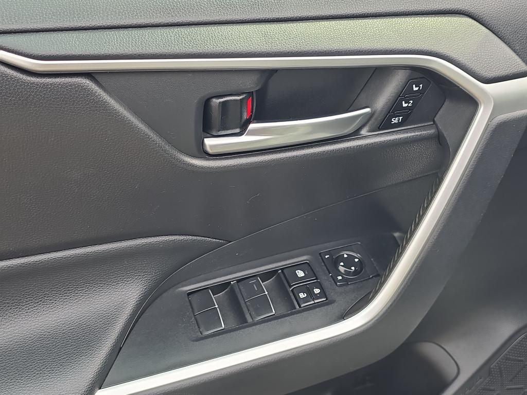 used 2021 Toyota RAV4 Hybrid car, priced at $31,987