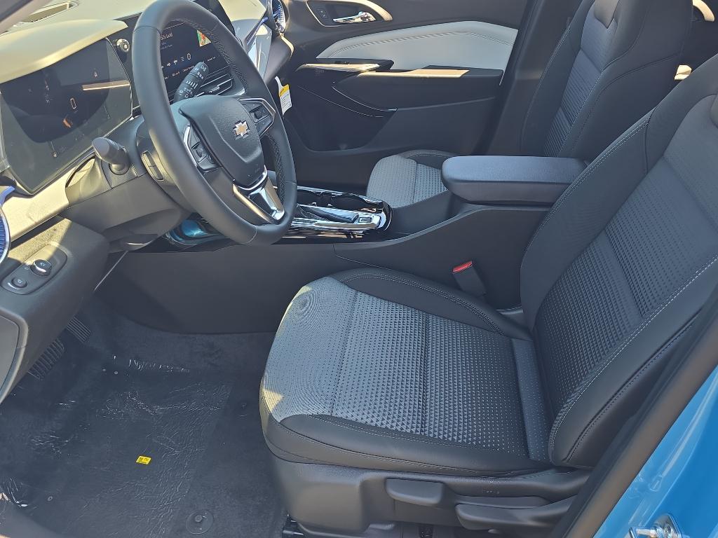 new 2025 Chevrolet Trax car, priced at $24,653