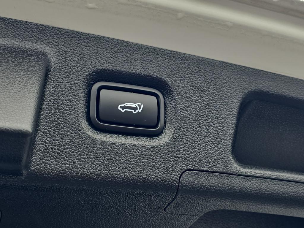 used 2023 Hyundai Santa Fe car, priced at $21,987