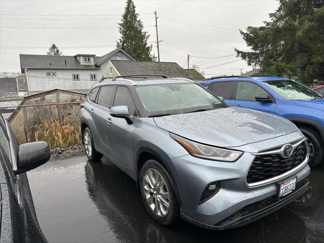 used 2022 Toyota Highlander car