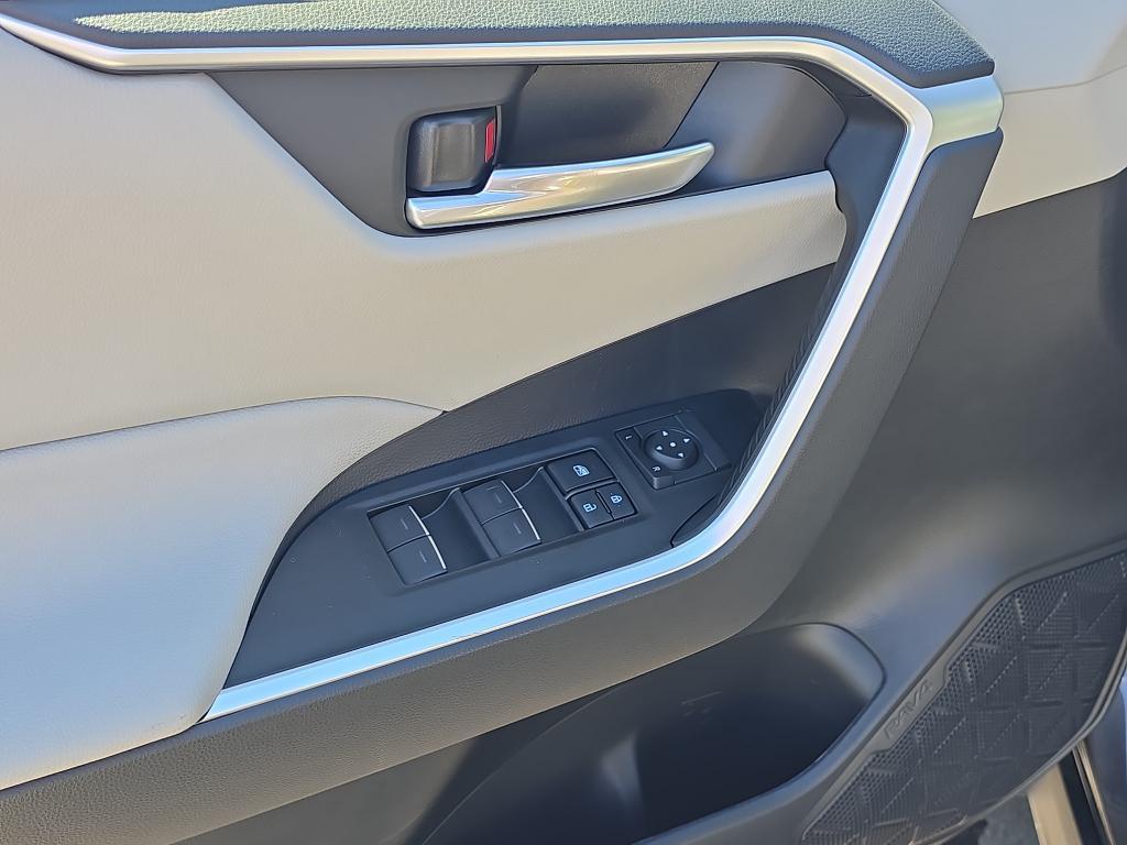 new 2025 Toyota RAV4 car, priced at $35,273