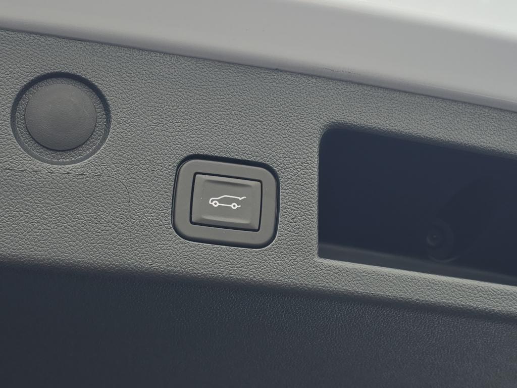 new 2026 Chevrolet Equinox car, priced at $37,721