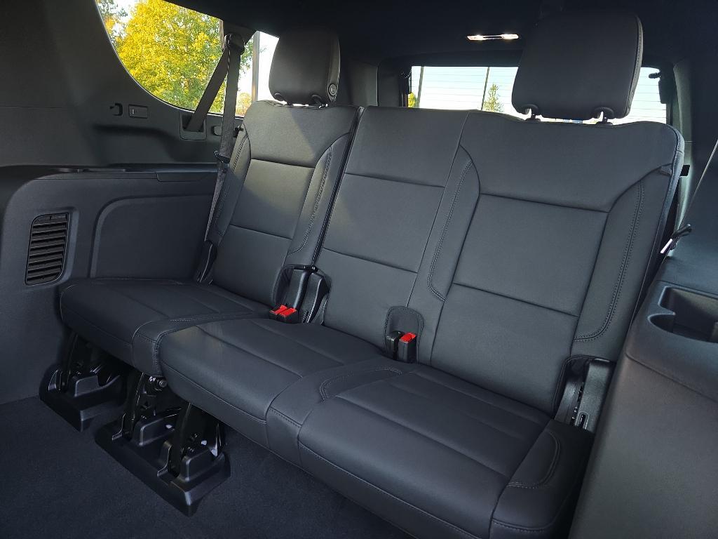 new 2026 Chevrolet Suburban car, priced at $75,395