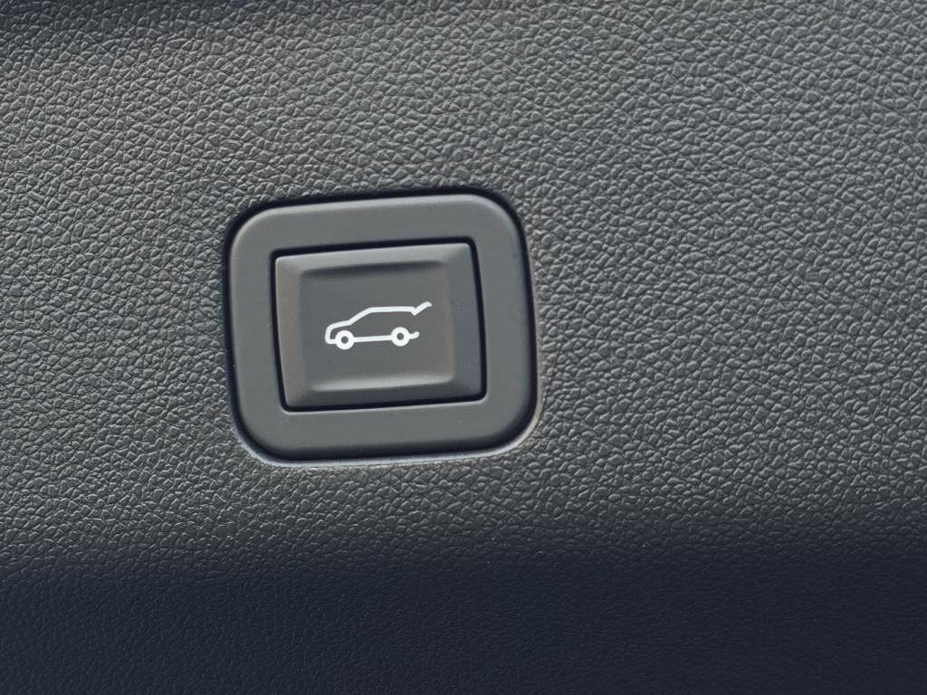 new 2026 Chevrolet Suburban car, priced at $75,395