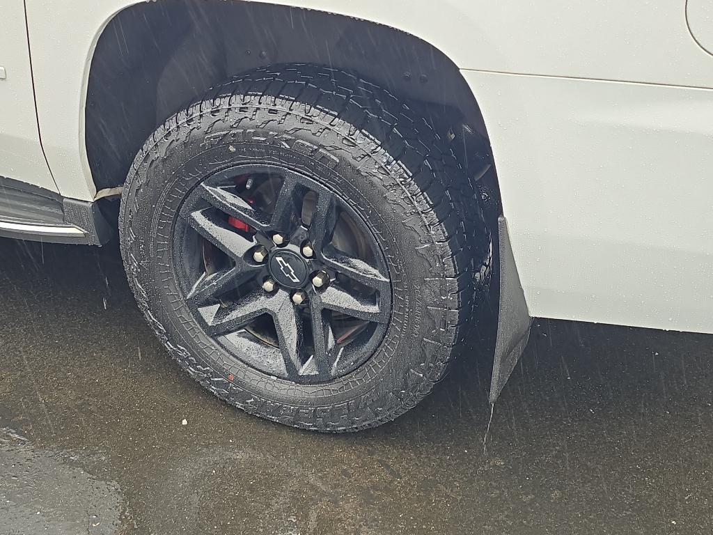 used 2015 Chevrolet Suburban car, priced at $17,395