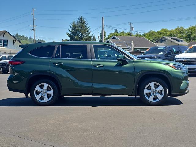 used 2023 Toyota Highlander Hybrid car, priced at $41,295