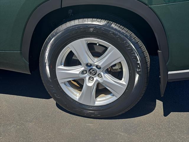 used 2023 Toyota Highlander Hybrid car, priced at $41,295