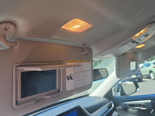 used 2023 Toyota Highlander Hybrid car, priced at $41,295