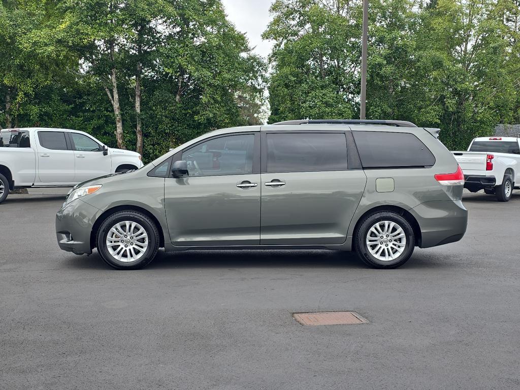 used 2014 Toyota Sienna car, priced at $8,987