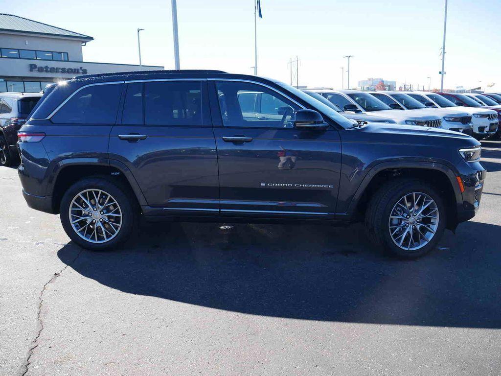 new 2025 Jeep Grand Cherokee car, priced at $60,455