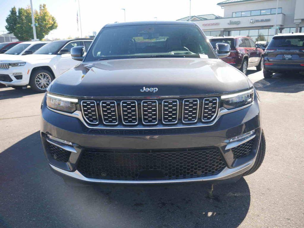 new 2025 Jeep Grand Cherokee car, priced at $60,455