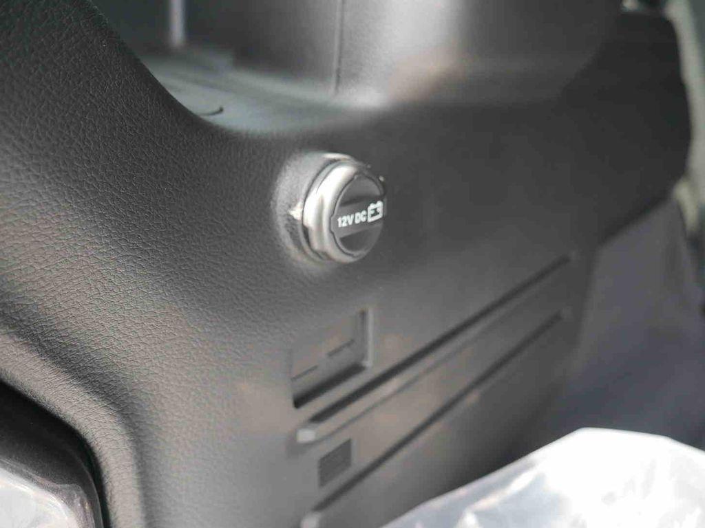 new 2025 Jeep Wrangler car, priced at $41,086