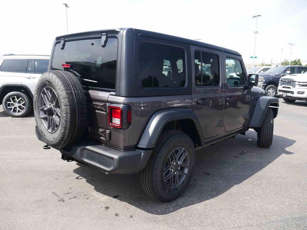 new 2025 Jeep Wrangler car, priced at $41,086