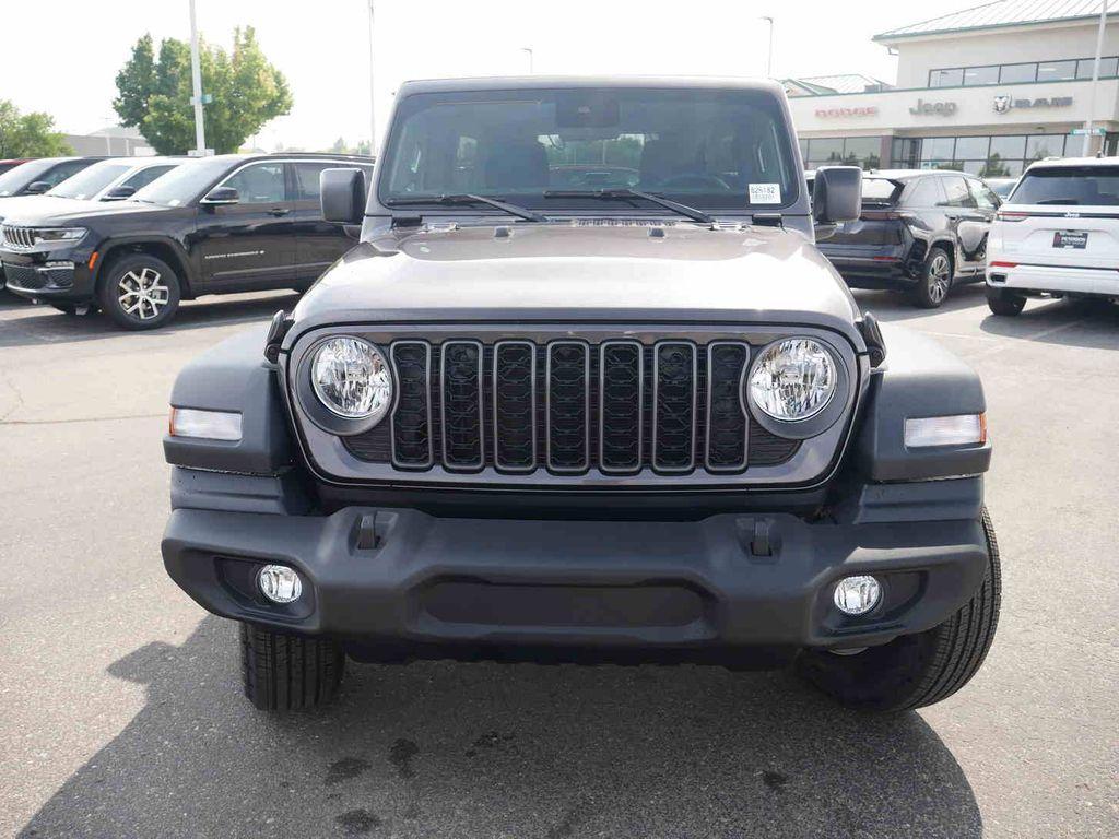new 2025 Jeep Wrangler car, priced at $41,086
