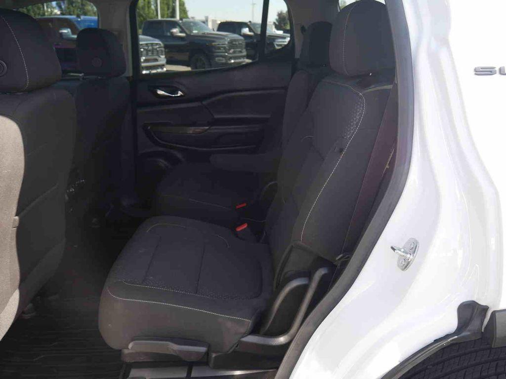 used 2023 GMC Acadia car, priced at $27,998