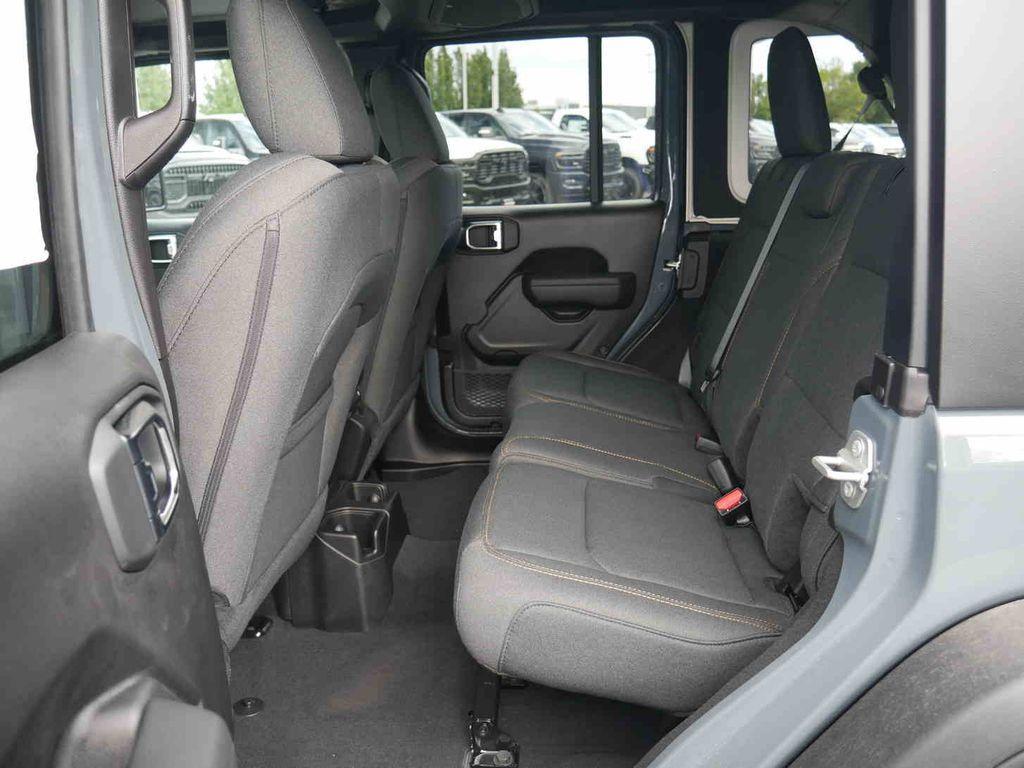 new 2025 Jeep Wrangler car, priced at $44,636