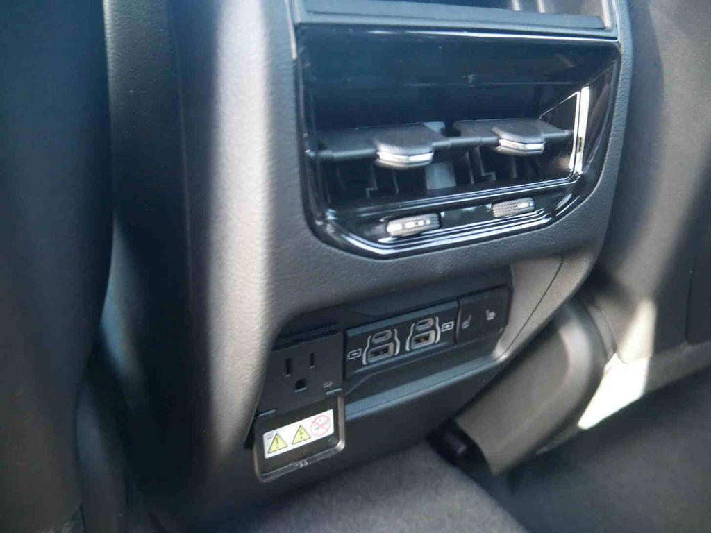 new 2025 Jeep Grand Cherokee car, priced at $52,090