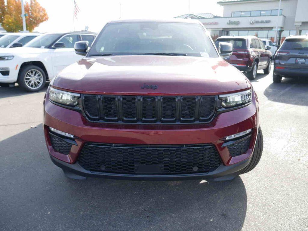 new 2025 Jeep Grand Cherokee car, priced at $52,090