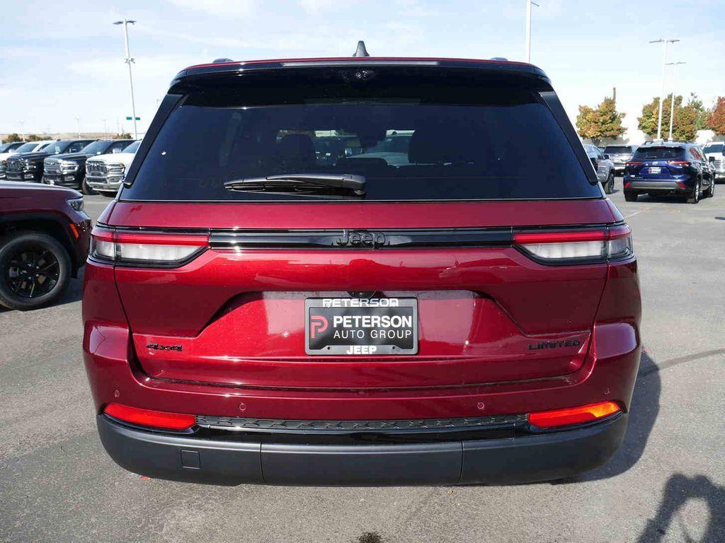 new 2025 Jeep Grand Cherokee car, priced at $52,090