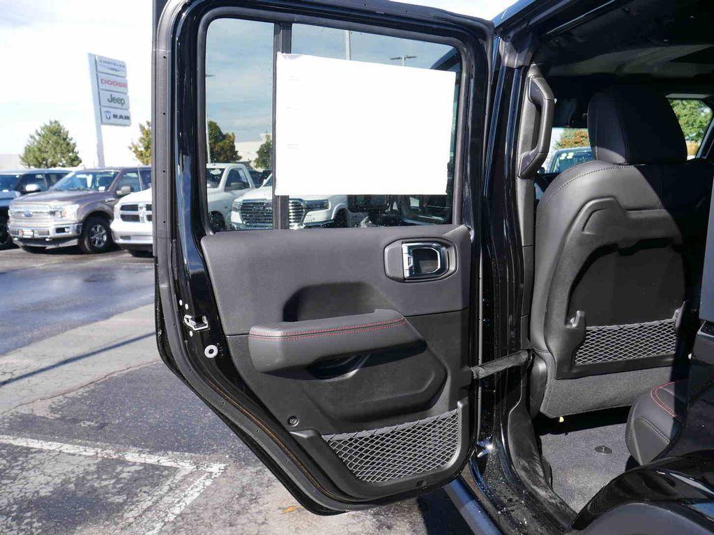 new 2025 Jeep Wrangler car, priced at $57,682