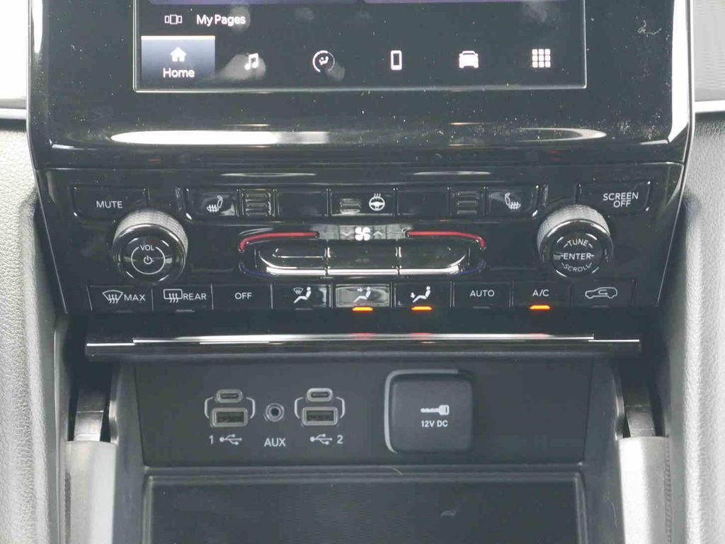 new 2025 Jeep Grand Cherokee car, priced at $38,271