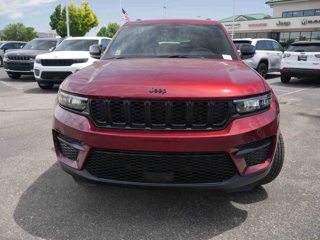 new 2025 Jeep Grand Cherokee car, priced at $38,271