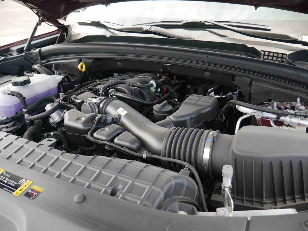 new 2025 Jeep Grand Cherokee car, priced at $38,271