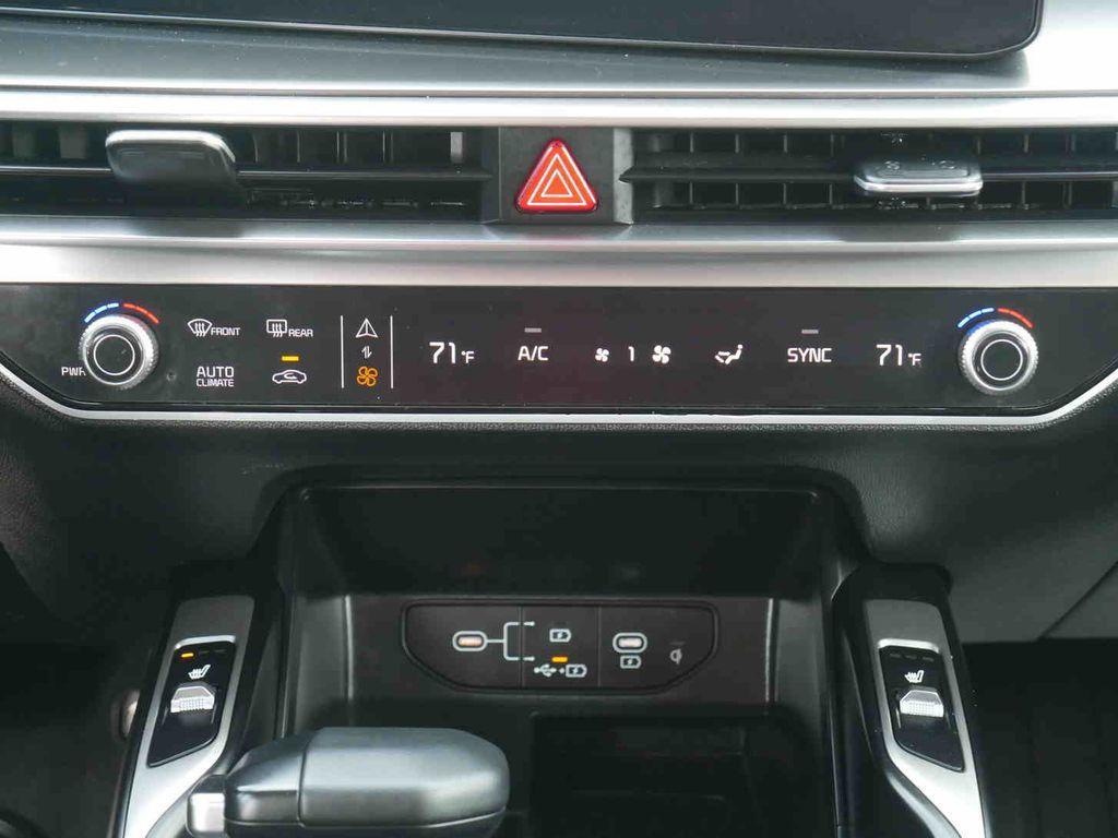 used 2024 Kia Sorento car, priced at $37,799