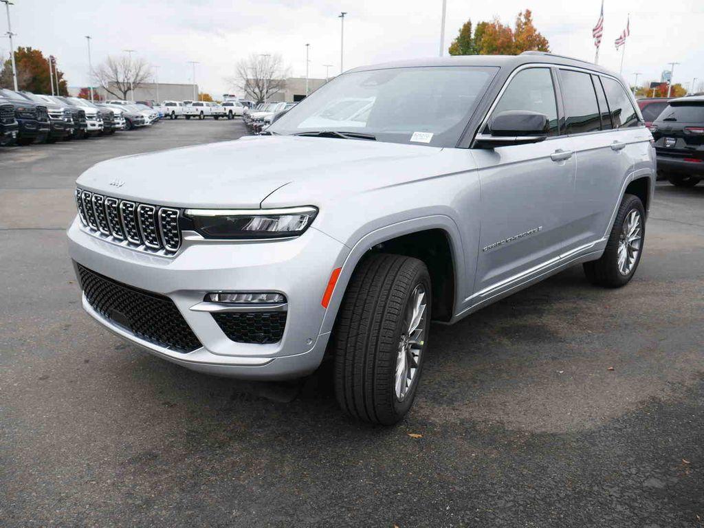 new 2025 Jeep Grand Cherokee car, priced at $60,455