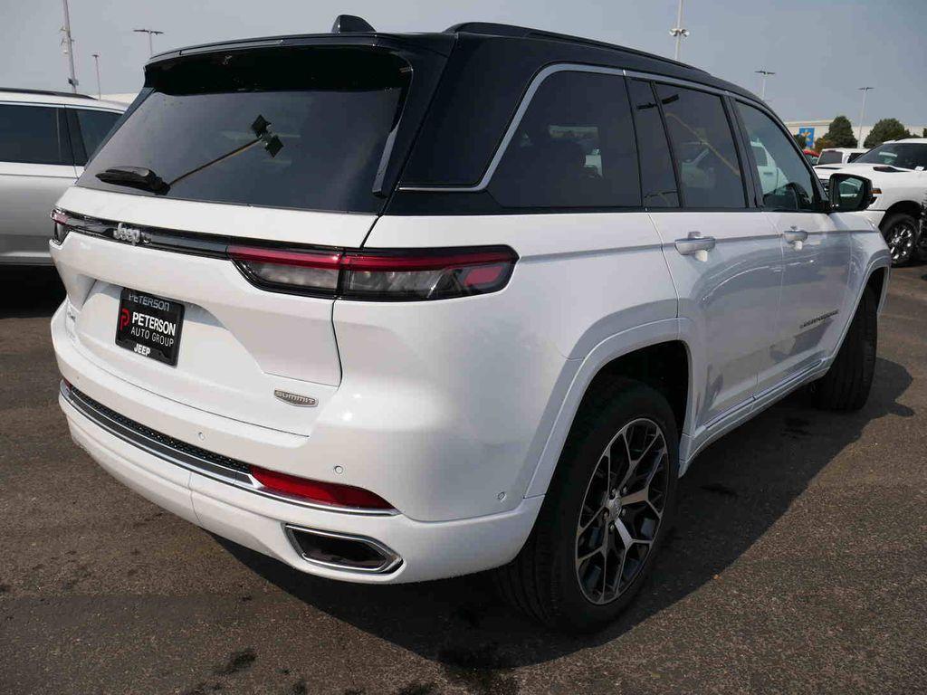 new 2025 Jeep Grand Cherokee car, priced at $59,675