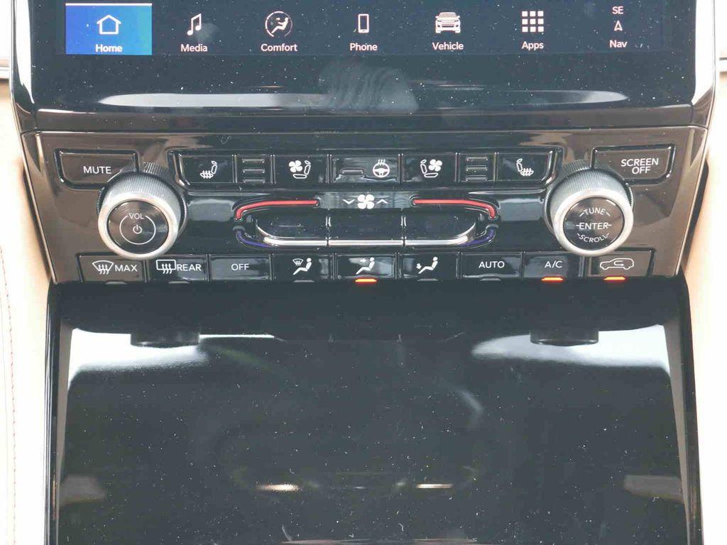 new 2025 Jeep Grand Cherokee car, priced at $59,675