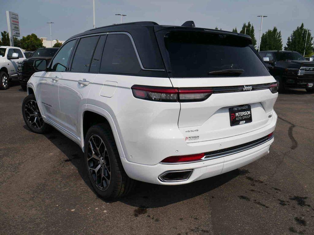 new 2025 Jeep Grand Cherokee car, priced at $59,675