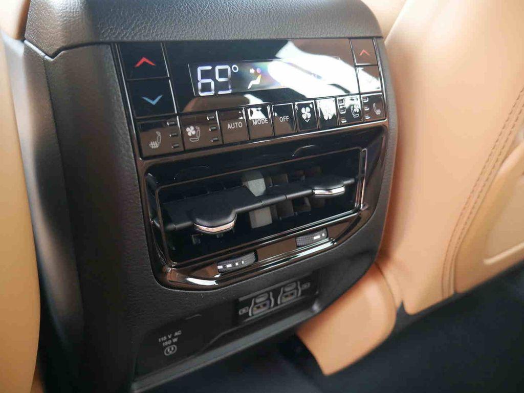 new 2025 Jeep Grand Cherokee car, priced at $59,675