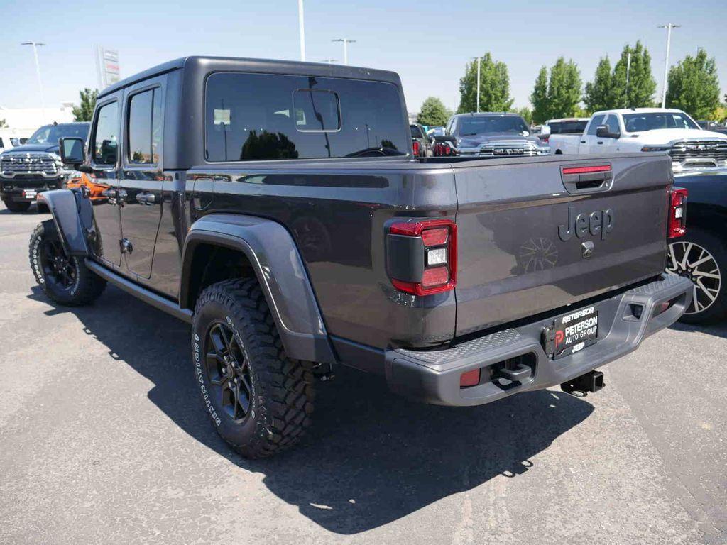 new 2025 Jeep Gladiator car, priced at $40,172