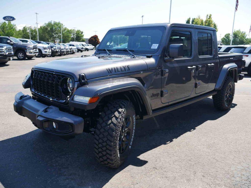 new 2025 Jeep Gladiator car, priced at $40,172