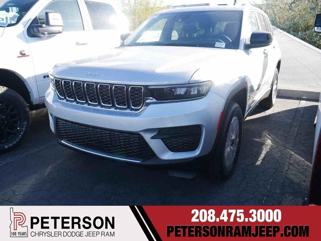 new 2025 Jeep Grand Cherokee car, priced at $36,159