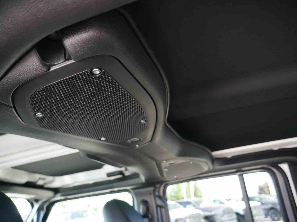 new 2025 Jeep Gladiator car, priced at $52,252