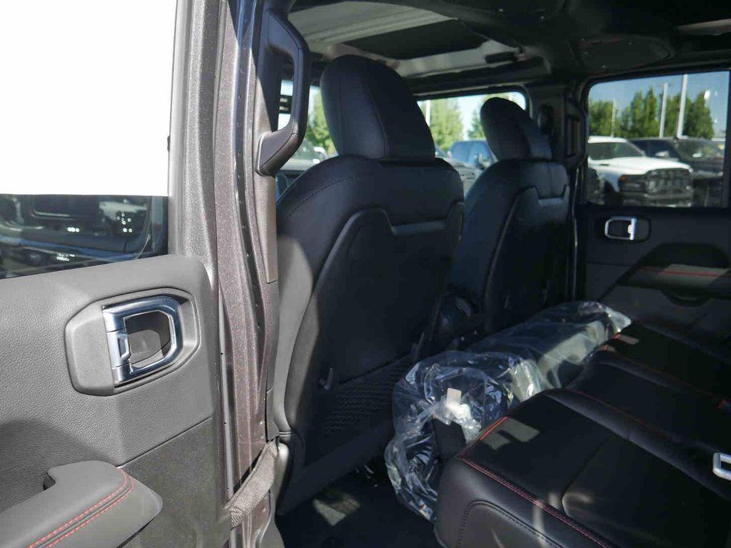 new 2025 Jeep Gladiator car, priced at $52,252