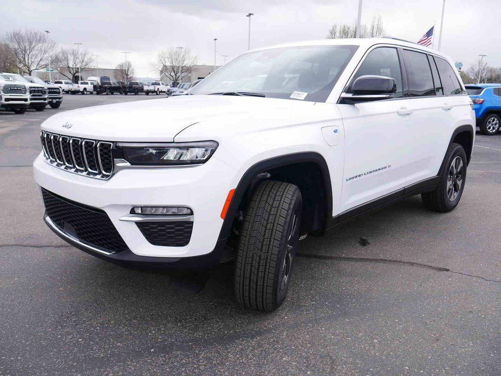 new 2025 Jeep Grand Cherokee 4xe car, priced at $54,188
