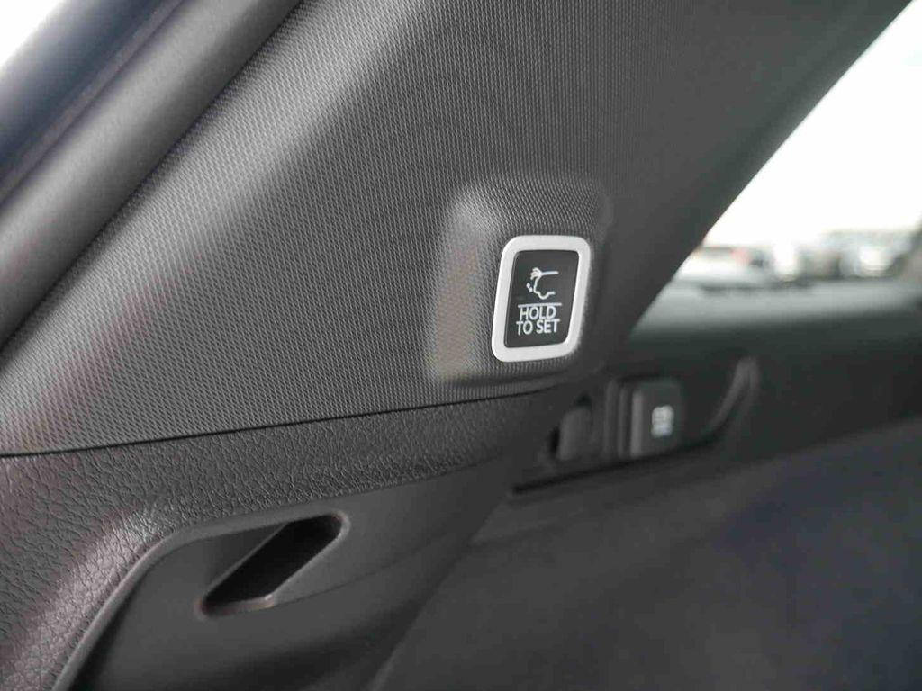 new 2025 Jeep Grand Cherokee car, priced at $59,902