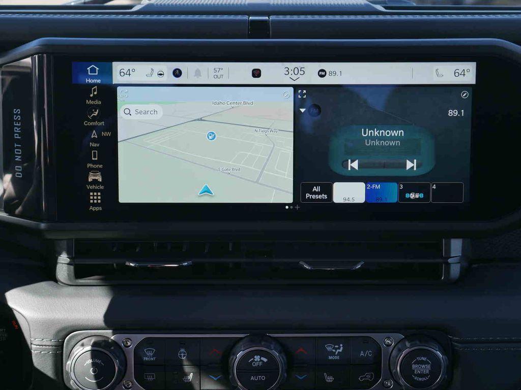 new 2025 Jeep Gladiator car, priced at $52,252