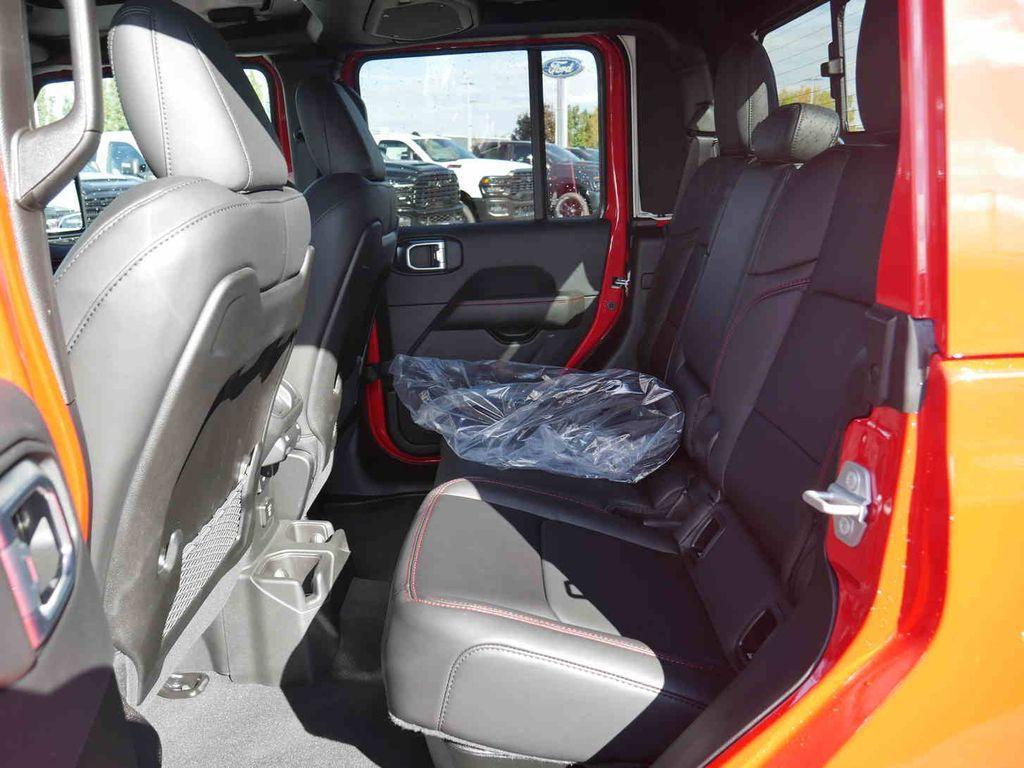 new 2025 Jeep Gladiator car, priced at $52,252