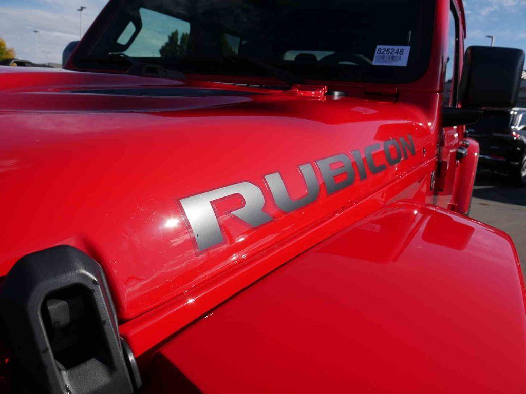 new 2025 Jeep Gladiator car, priced at $52,252