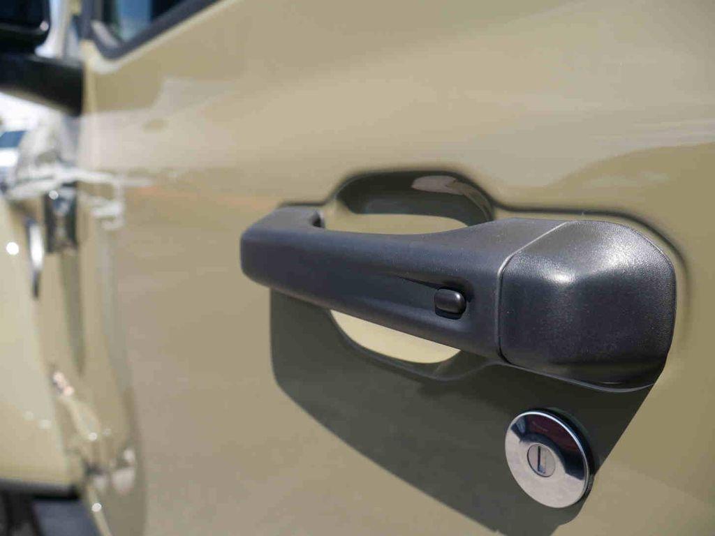 new 2025 Jeep Wrangler car, priced at $98,998